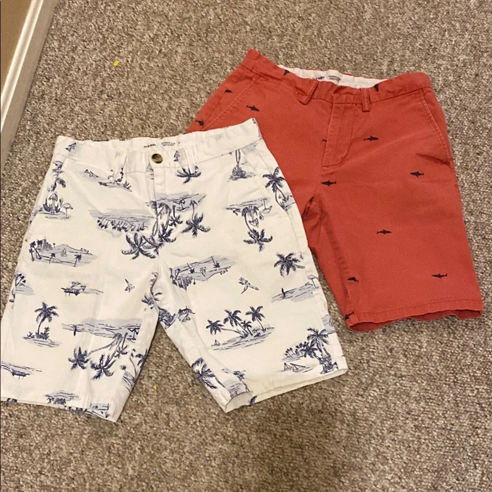 Old Navy Beach Scene Shorts Set of 2 : Red and White; Size 28
